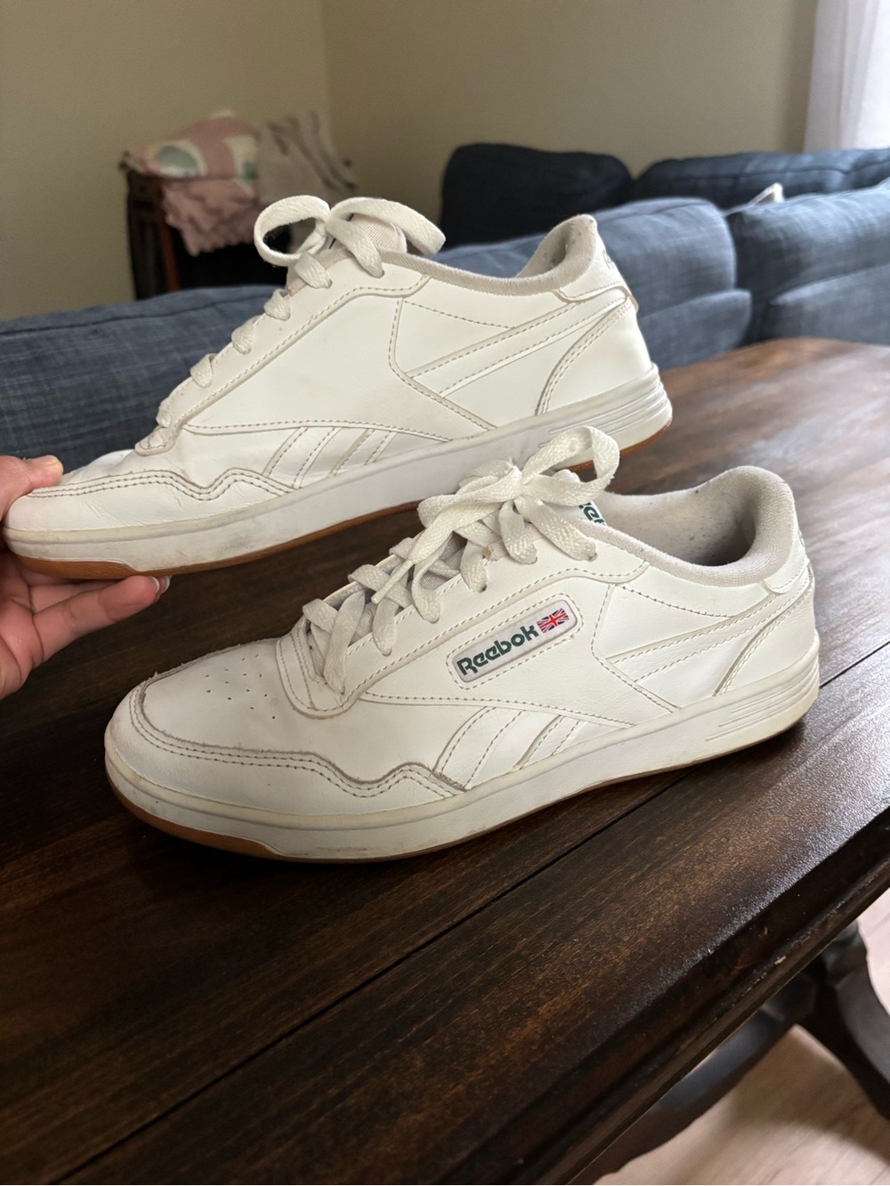 Reebok White Leather Women’s Low-Top Sneakers Sz 9.5